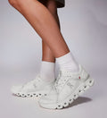 On Running Cloud X 4 AD White Wolf